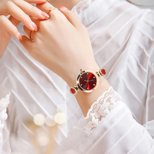 Retro Trendy Round Wrist Watch for Women